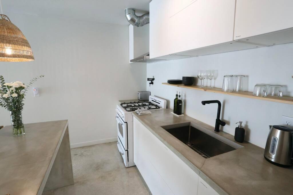 Concrete Suite 5 Min Walk To Shands Uf Gainesville Zewnętrze zdjęcie